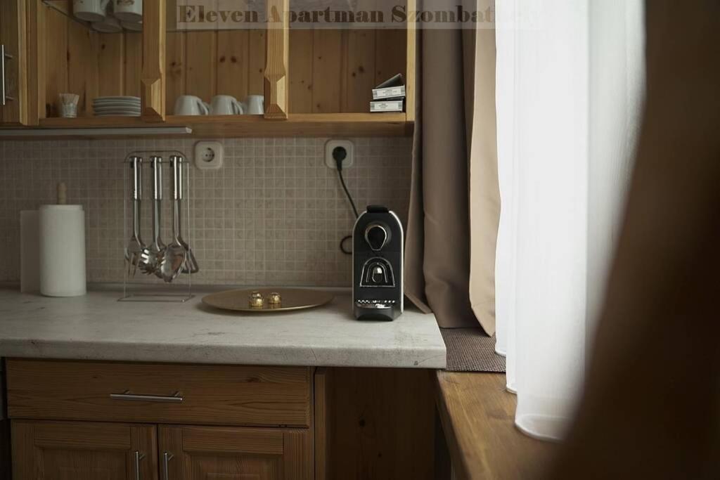 Eleven Apartman Apartment Szombathely Bagian luar foto