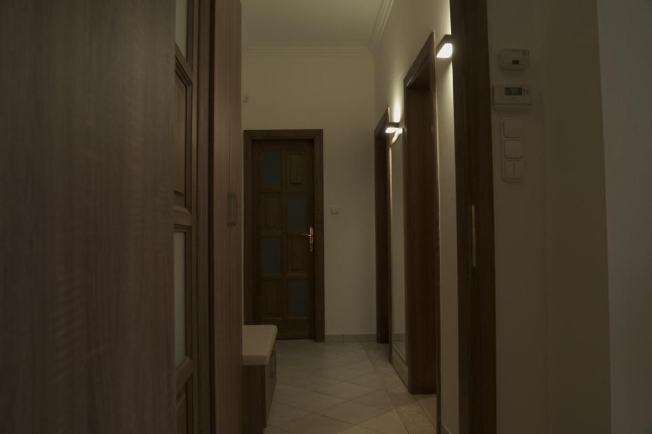 Eleven Apartman Apartment Szombathely Bagian luar foto